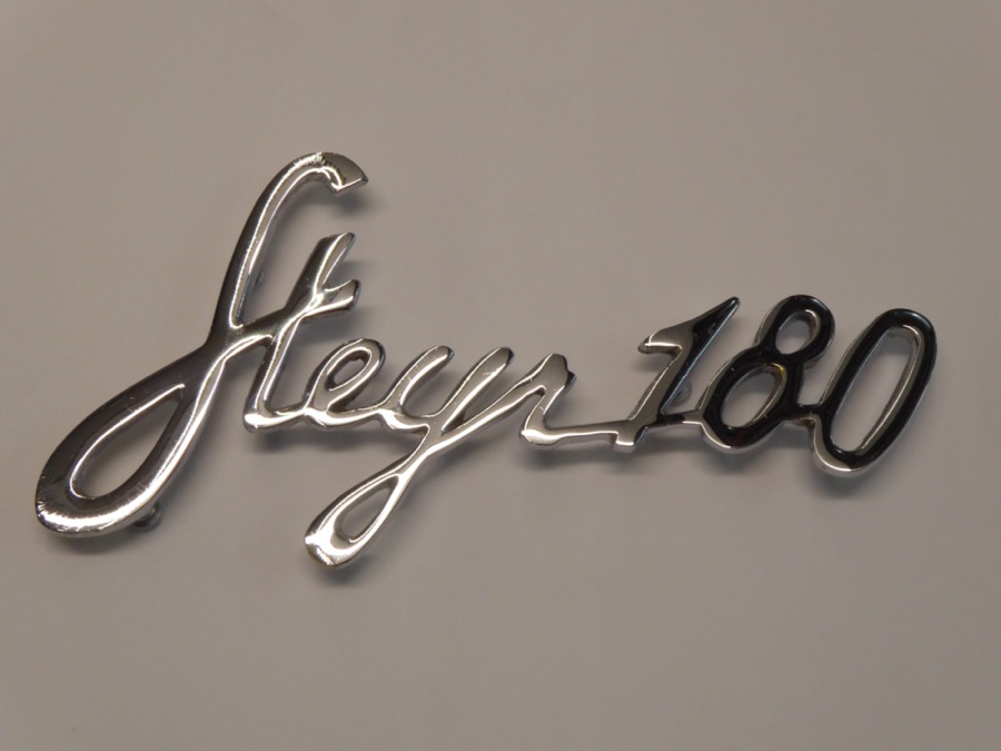 Schriftzug Steyr 180