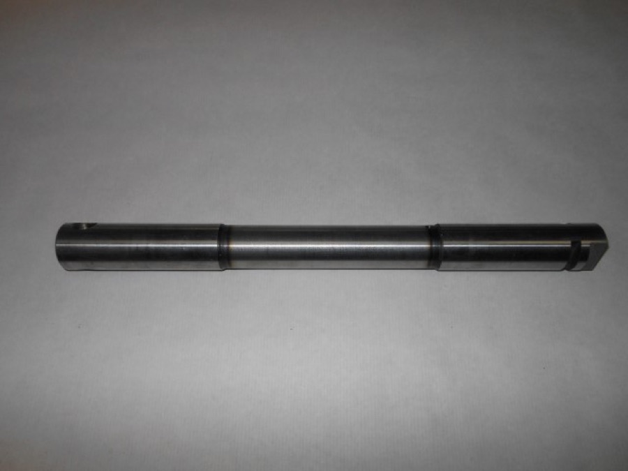 Mittelachsbolzen Steyr T80, T84 und T86