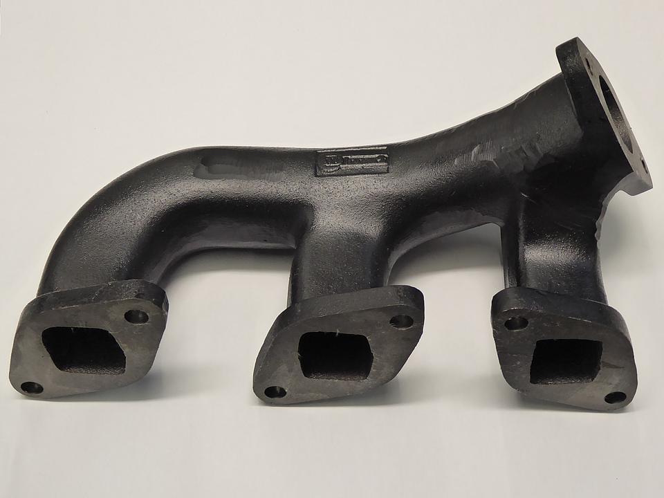 Auspuffkrümmer im Oldtimer Traktor Ersatzteile Shop online kaufen