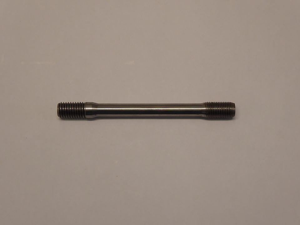 Stiftschraube Zylinderkopf kurz im Oldtimer Traktor Ersatzteile Shop online kaufen