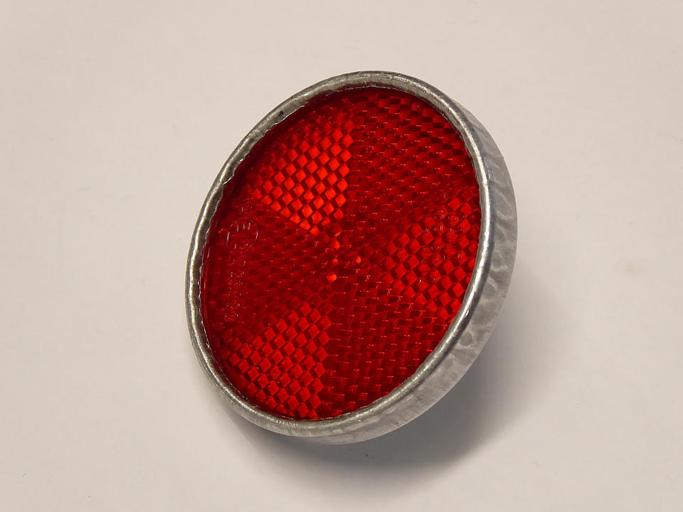 Rückstrahler rot 50mm im Oldtimer Traktor Ersatzteile Shop online kaufen