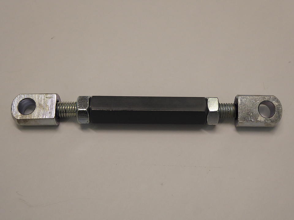 Spanner Lichtmaschine im Oldtimer Traktor Ersatzteile Shop online kaufen