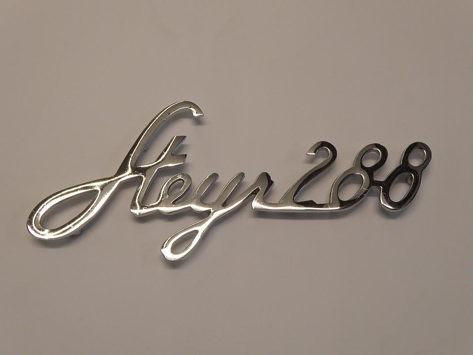 Schriftzug Steyr 288 im Oldtimer Traktor Ersatzteile Shop online kaufen