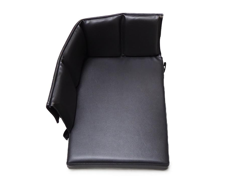 Sitzpolster rechts mit Lehne im Oldtimer Traktor Ersatzteile Shop online kaufen