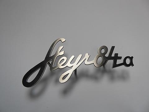 Schriftzug Steyr 84a im Oldtimer Traktor Ersatzteile Shop online kaufen