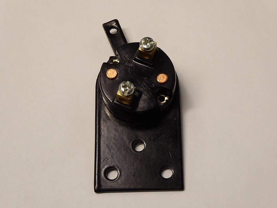 Bremslichtschalter im Oldtimer Traktor Ersatzteile Shop online kaufen