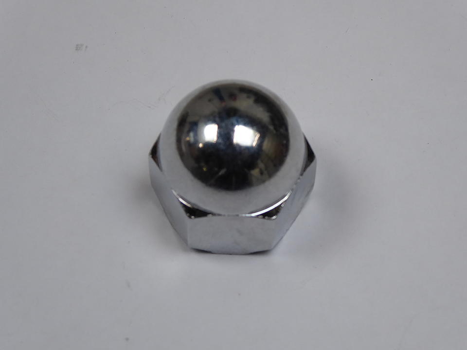 Hutmutter Lenkrad im Oldtimer Traktor Ersatzteile Shop online kaufen