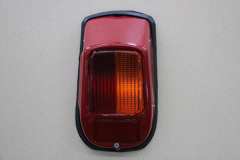 Leuchte rechts hinten im Oldtimer Traktor Ersatzteile Shop online kaufen