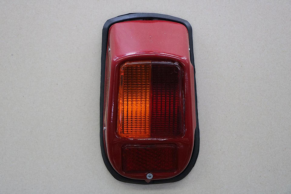Leuchte links hinten im Oldtimer Traktor Ersatzteile Shop online kaufen