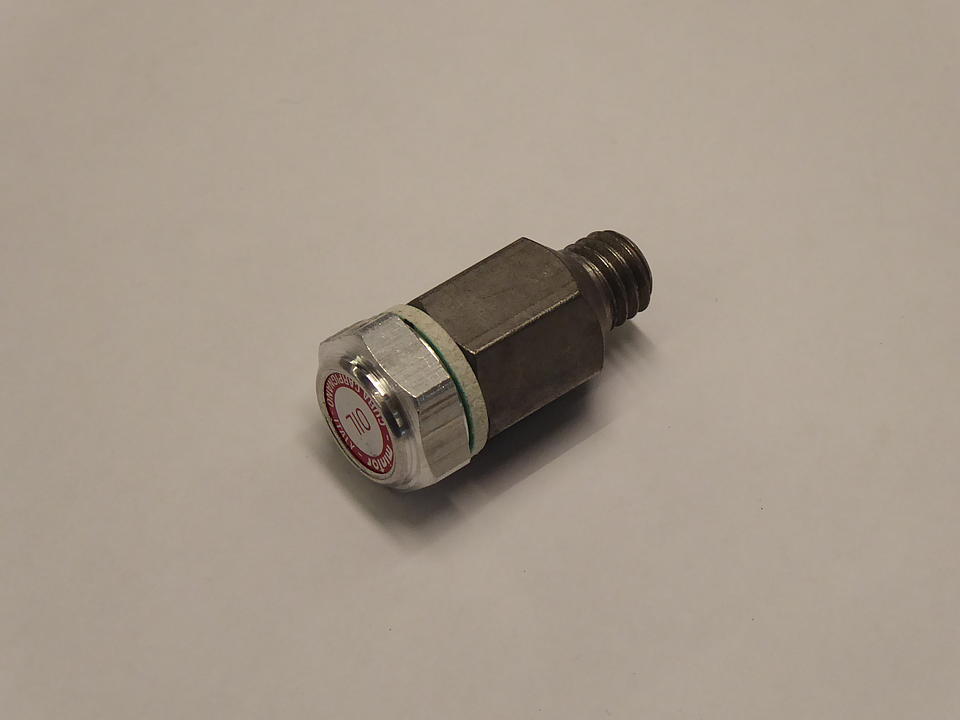 Entlüfterschraube im Oldtimer Traktor Ersatzteile Shop online kaufen