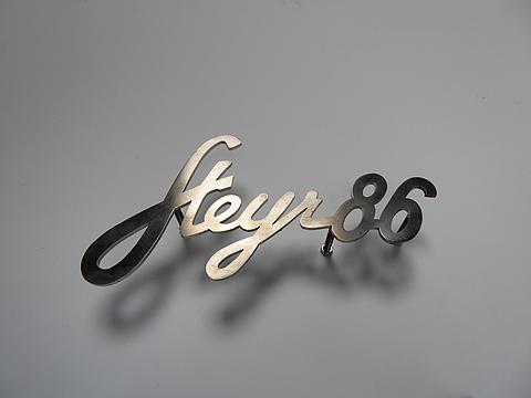 Schriftzug Steyr 86 im Oldtimer Traktor Ersatzteile Shop online kaufen
