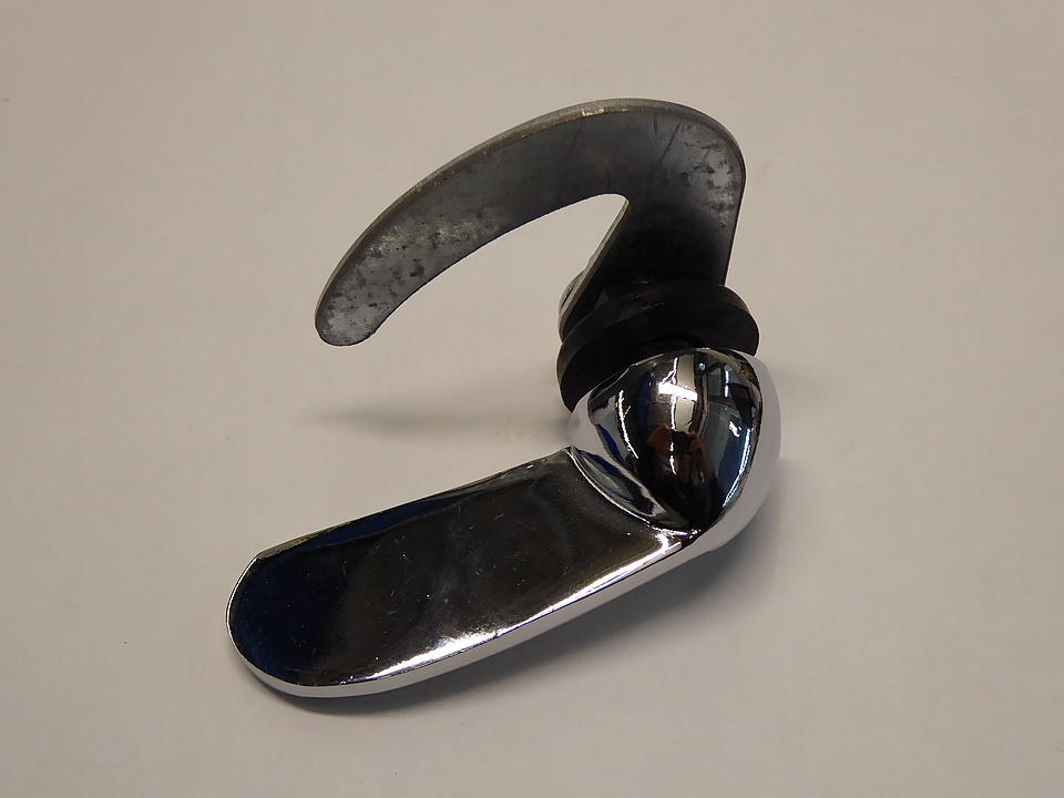 Haubenverschlusshebel im Oldtimer Traktor Ersatzteile Shop online kaufen