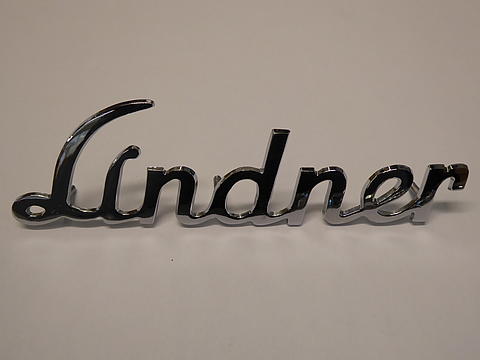 Schriftzug Lindner im Oldtimer Traktor Ersatzteile Shop online kaufen