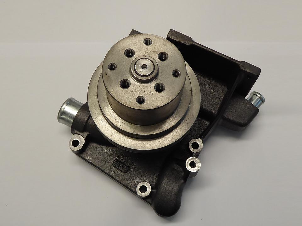 Wasserpumpe Plus Serie im Oldtimer Traktor Ersatzteile Shop online kaufen