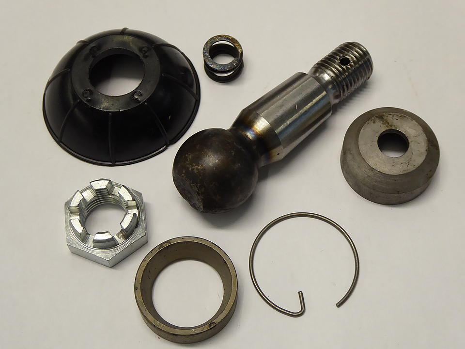 Kugelbolzensatz M14 im Oldtimer Traktor Ersatzteile Shop online kaufen