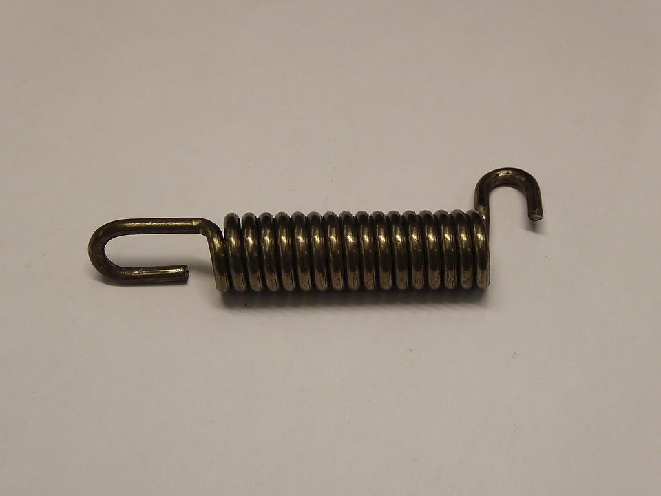 Feder Bremsbacke im Oldtimer Traktor Ersatzteile Shop online kaufen