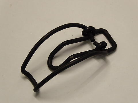 Batteriedeckelklammer Steyr T180 im Oldtimer Traktor Ersatzteile Shop online kaufen