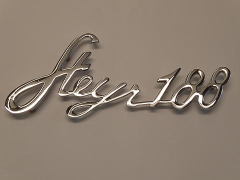 Schriftzug Steyr 188 im Oldtimer Traktor Ersatzteile Shop online kaufen