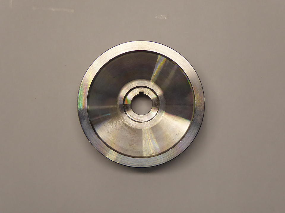 Keilriemenscheibe im Oldtimer Traktor Ersatzteile Shop online kaufen