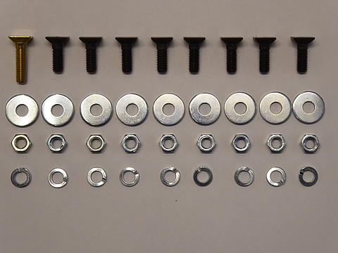 Schraubensatz im Oldtimer Traktor Ersatzteile Shop online kaufen