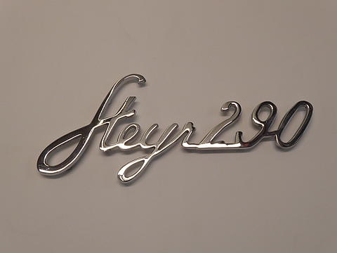 Schriftzug Steyr 290 im Oldtimer Traktor Ersatzteile Shop online kaufen