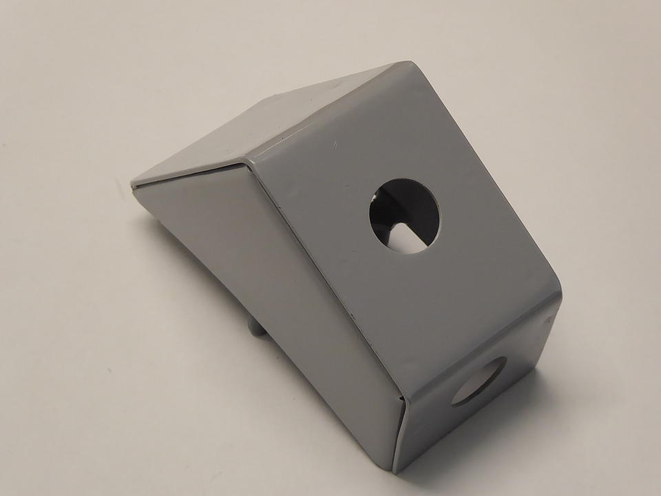 Leuchtenträger im Oldtimer Traktor Ersatzteile Shop online kaufen