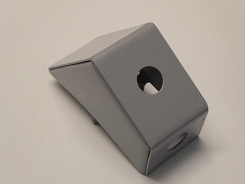 Leuchtenträger im Oldtimer Traktor Ersatzteile Shop online kaufen