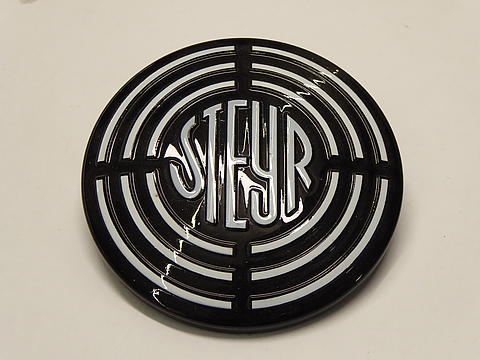 Steyr Emblem im Oldtimer Traktor Ersatzteile Shop online kaufen