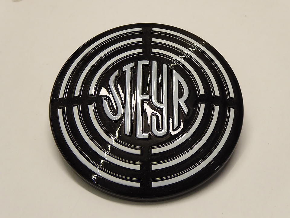 Steyr Emblem im Oldtimer Traktor Ersatzteile Shop online kaufen