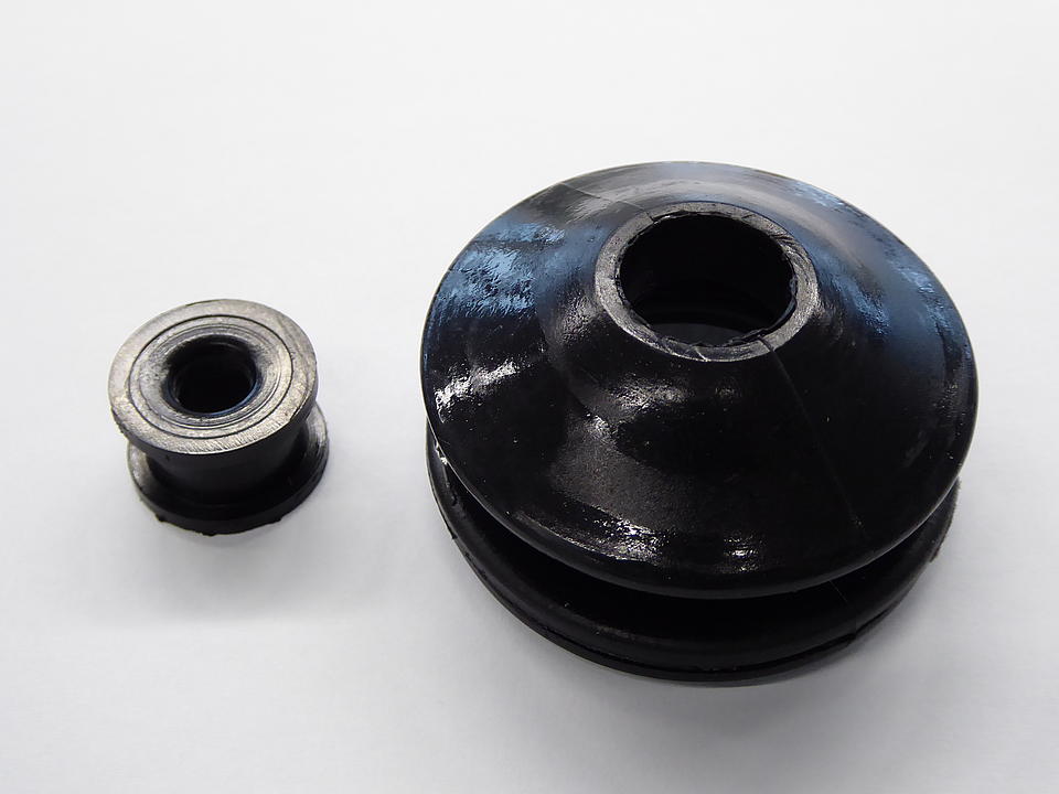 Faltenbalg Gaspedal im Oldtimer Traktor Ersatzteile Shop online kaufen