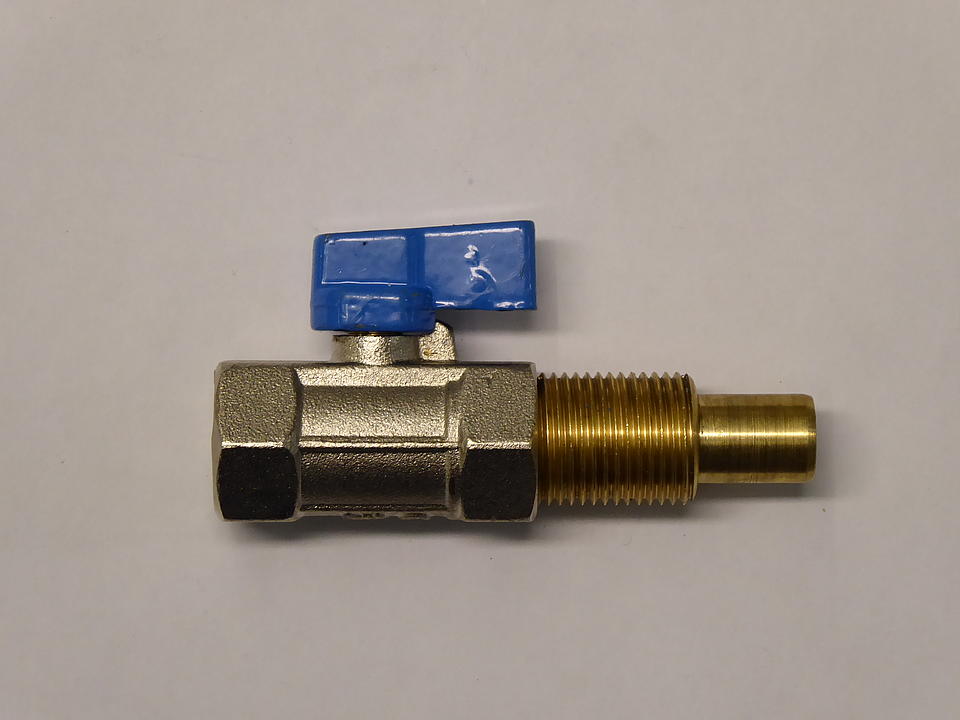 Kraftstoffhahn im Oldtimer Traktor Ersatzteile Shop online kaufen