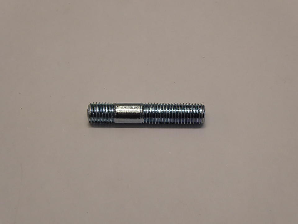 Stehbolzen Stiftschraube im Oldtimer Traktor Ersatzteile Shop online kaufen