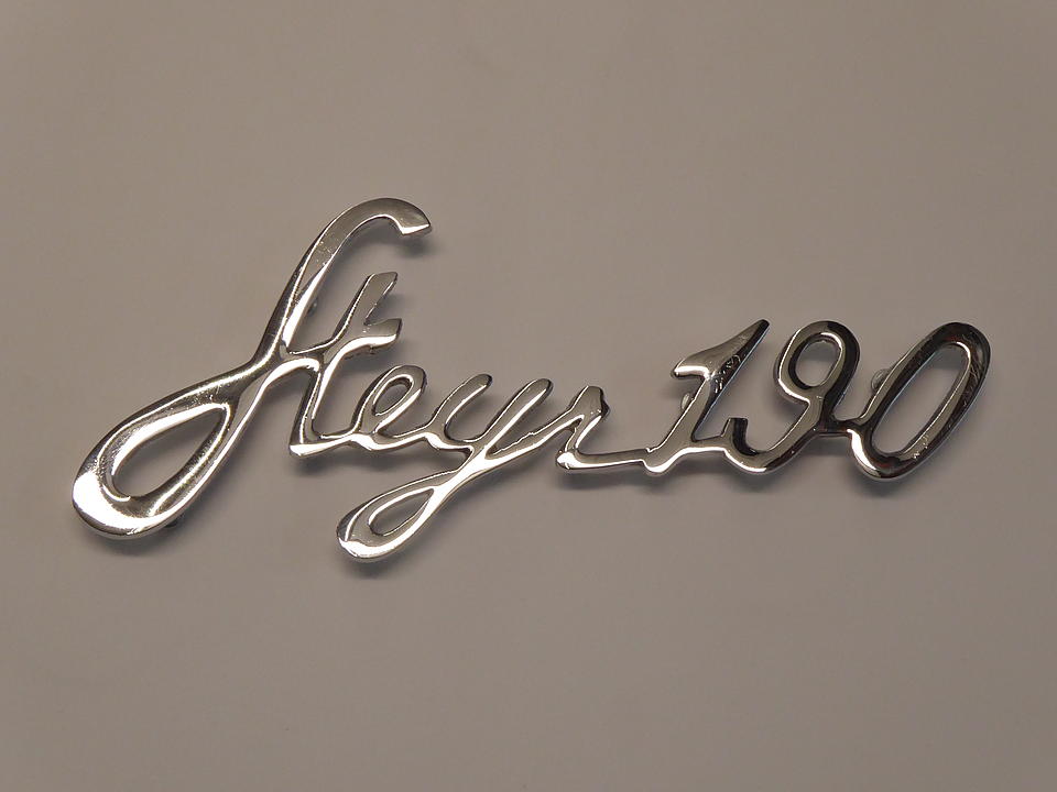 Schriftzug Steyr 190 im Oldtimer Traktor Ersatzteile Shop online kaufen