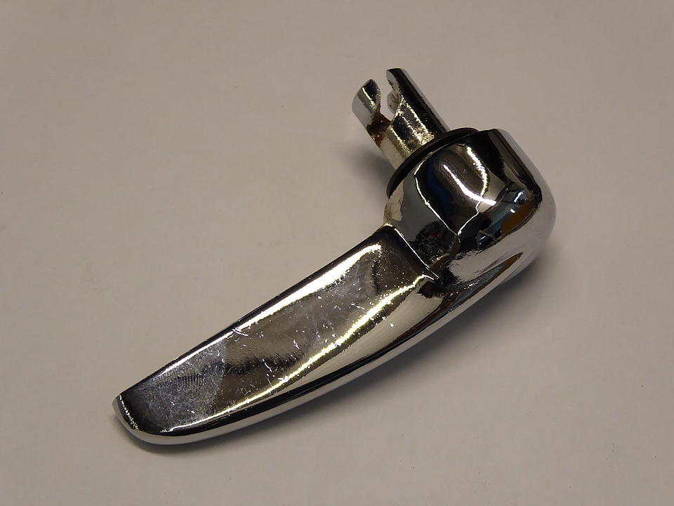 Haubenverschlusshebel im Oldtimer Traktor Ersatzteile Shop online kaufen