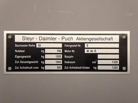 Baumusterschild Steyr T80 im Oldtimer Traktor Ersatzteile Shop online kaufen