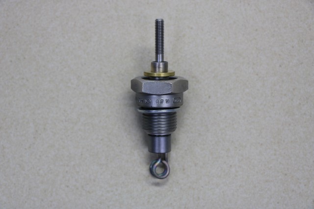 Glühkerze im Oldtimer Traktor Ersatzteile Shop online kaufen