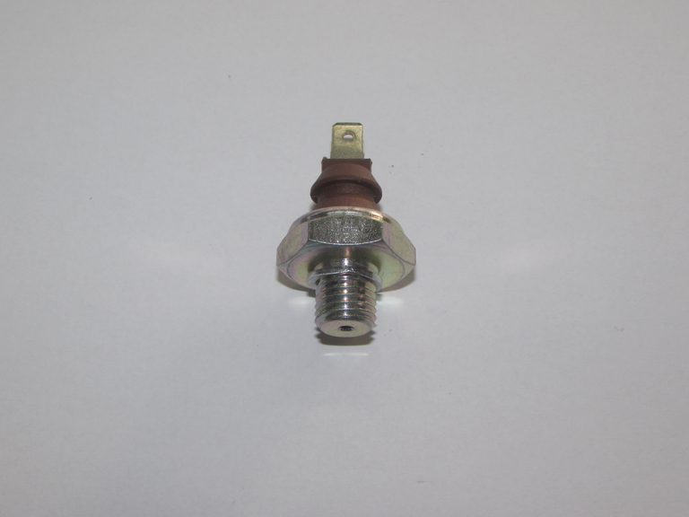 Öldruckschalter im Oldtimer Traktor Ersatzteile Shop online kaufen