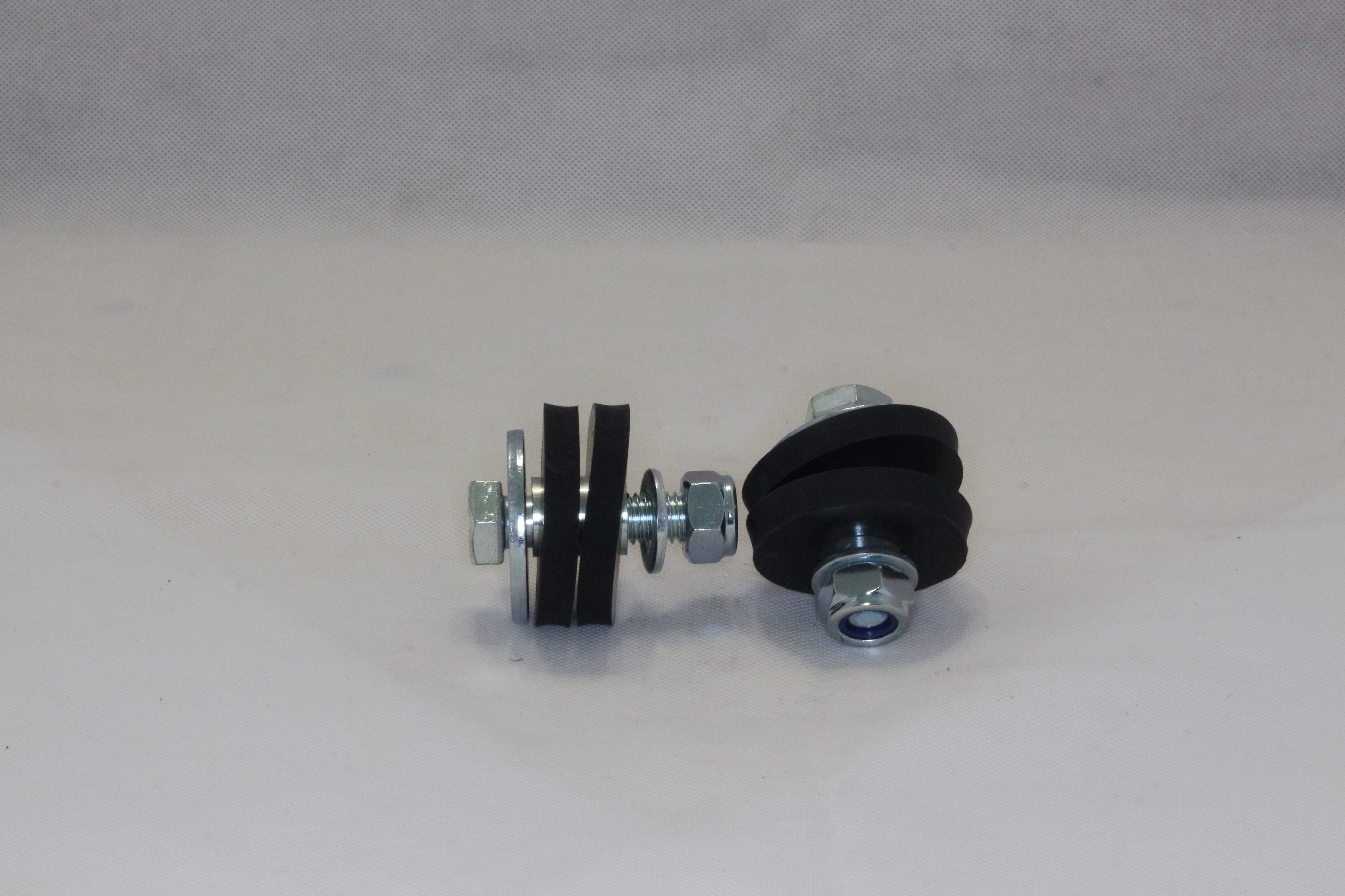 Kühlerbefestigungsset im Oldtimer Traktor Ersatzteile Shop online kaufen